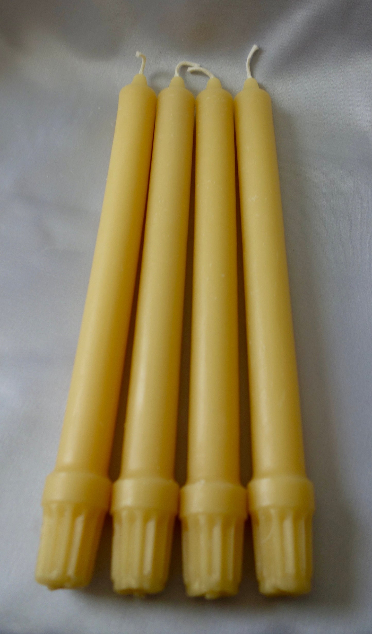 Pure natural beeswax 10 inch colonial natural yellow beeswax or white beeswax