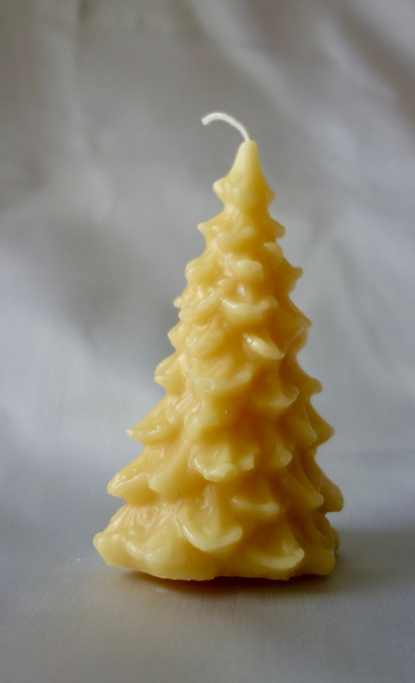 Pure beeswax Christmas tree candle