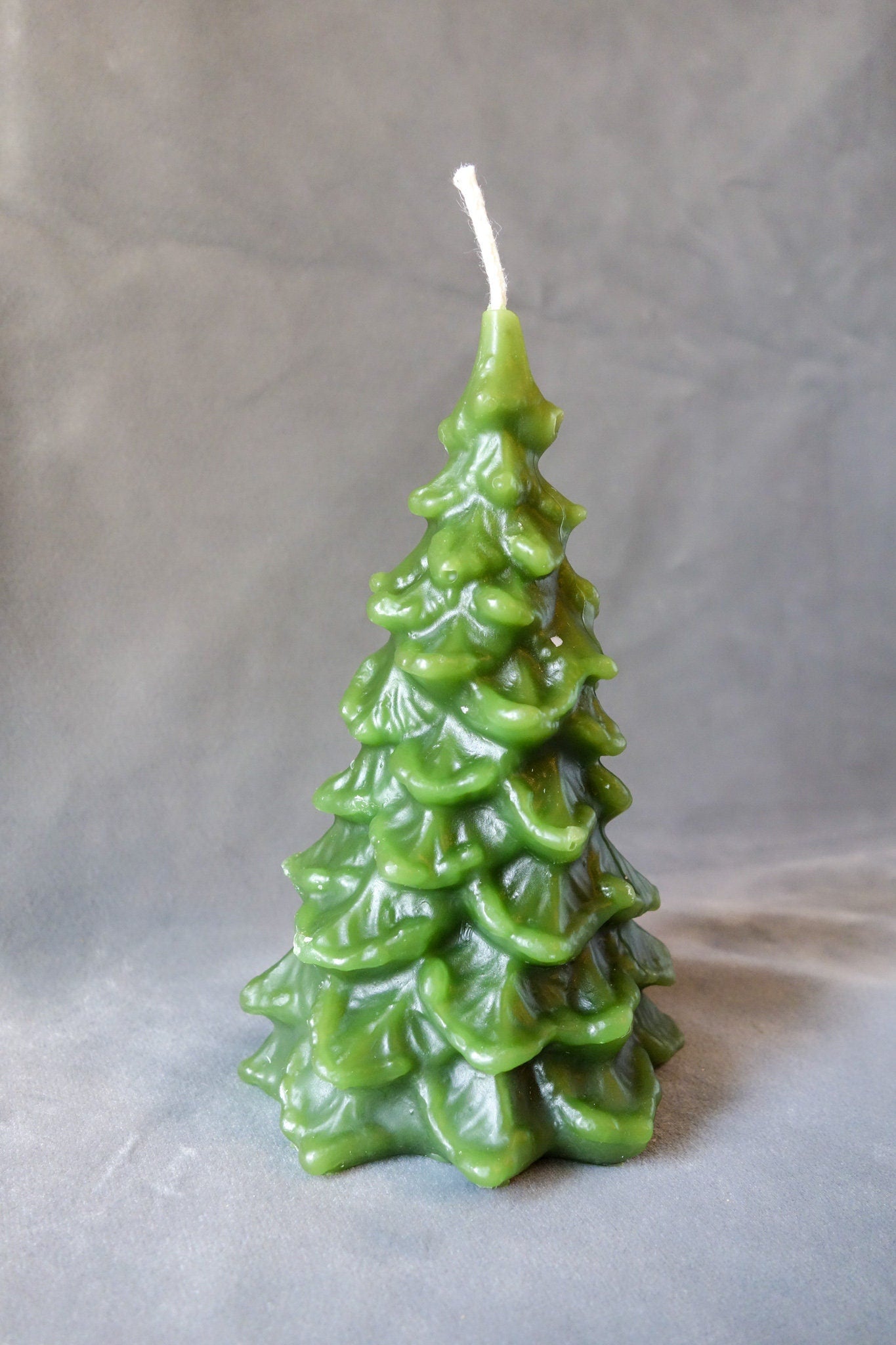 Pure beeswax Christmas tree candle