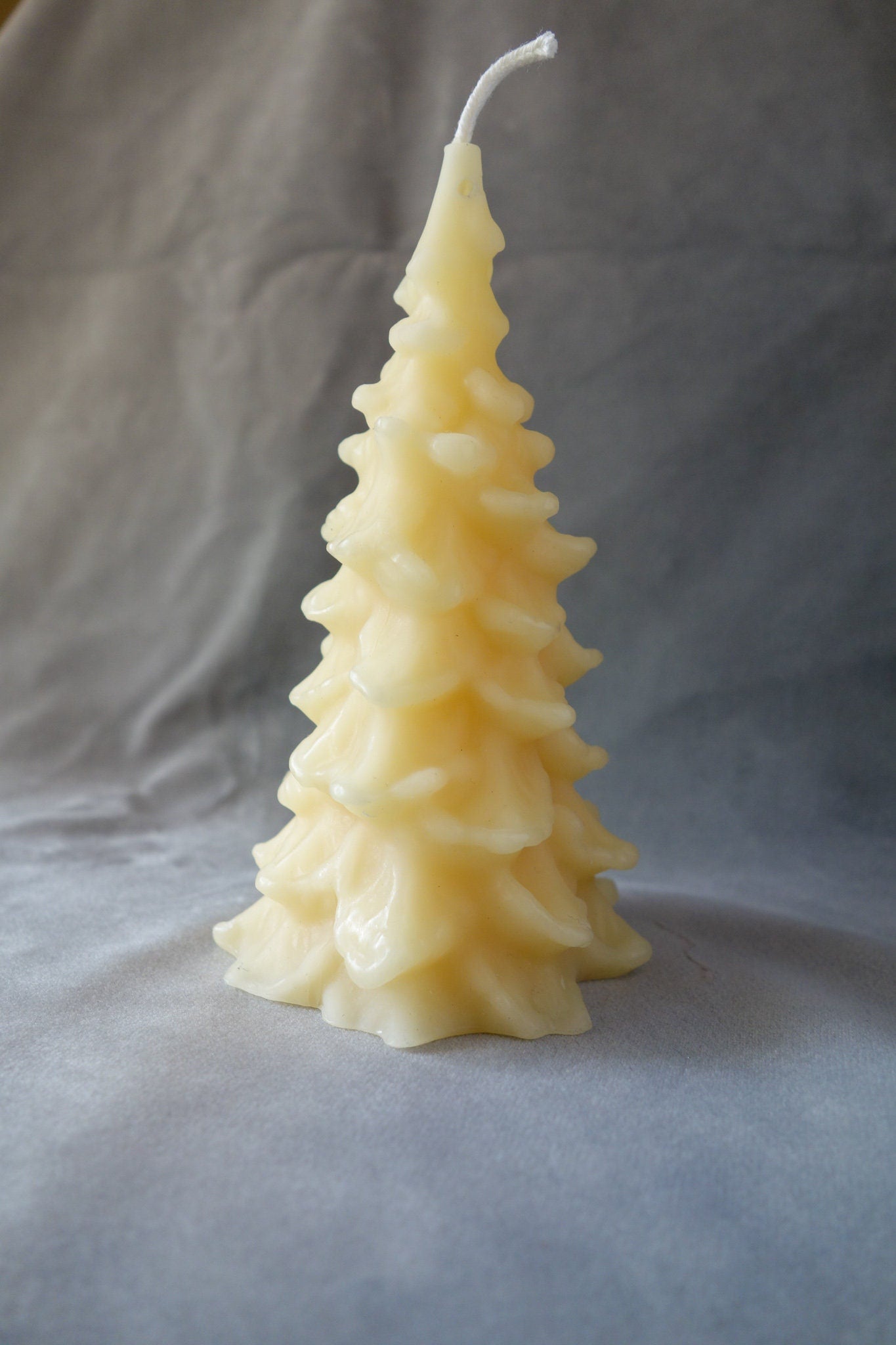 Pure beeswax Christmas tree candle