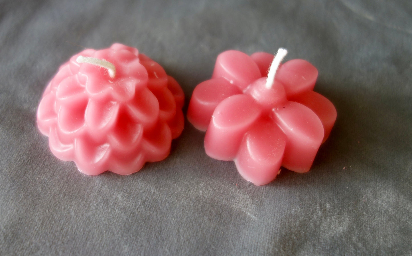 Flower candles from beeswax